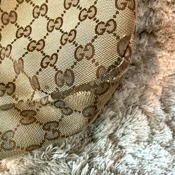 Gucci Bag - Picture 5 of 16
